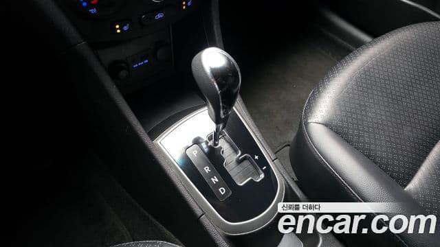 Hyundai Accent(новый кузов / новое поколение) Premier, 2011 9