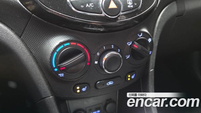 Hyundai Accent(новый кузов / новое поколение) Premier, 2011 16