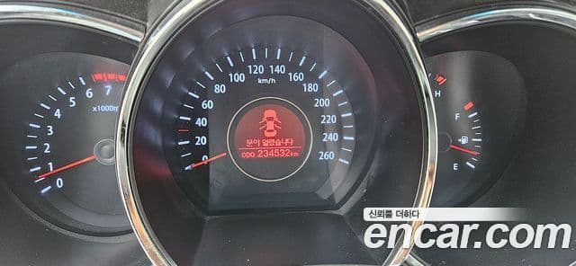 Kia K5 LPI Deluxe, 2013 16