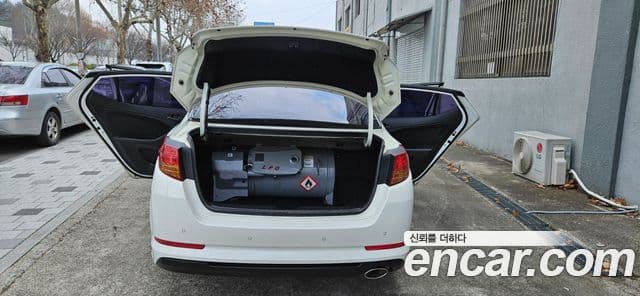 Kia K5 LPI Deluxe, 2013 19