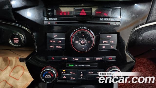 Kia K7 Premium, 2011 11