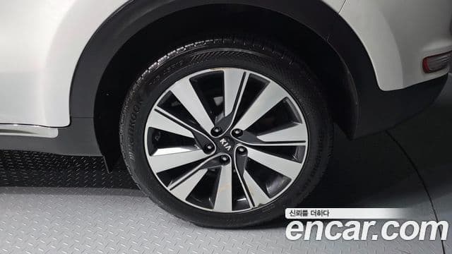 Kia Sportage 4세대 дизель 2.0 2WD Style Edition, 2018 все фото