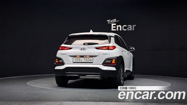 Hyundai Kona гибрид Special, 2020 4