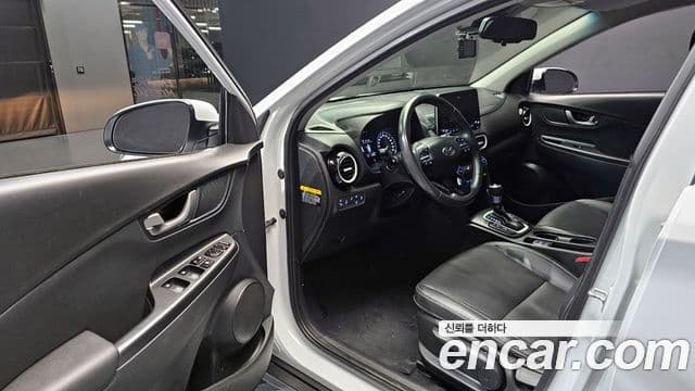 Hyundai Kona гибрид Special, 2020 11