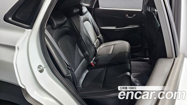 Hyundai Kona гибрид Special, 2020 12