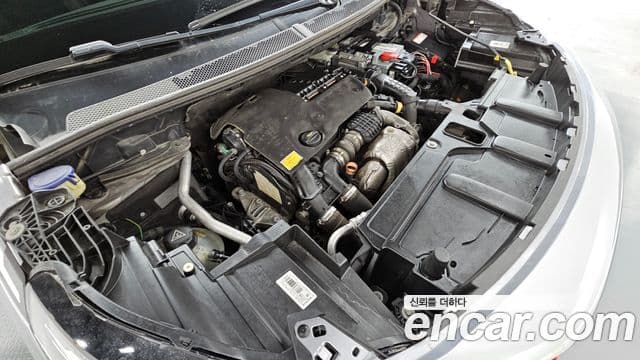 Peugeot 5008 2세대 1.6 BlueHDi GT Line, 2018 6