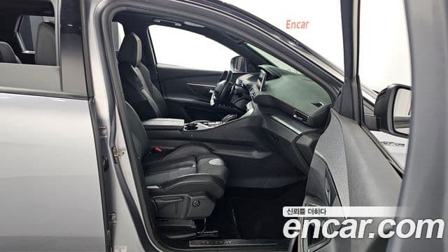 Peugeot 5008 2세대 1.6 BlueHDi GT Line, 2018 11