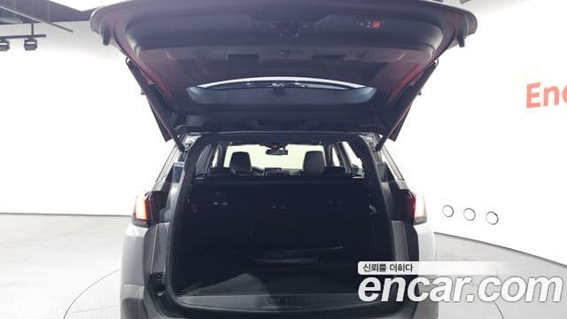 Peugeot 5008 2세대 1.6 BlueHDi GT Line, 2018 20