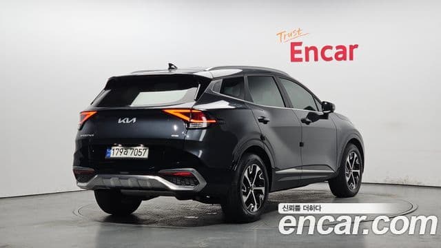 Kia Sportage 5세대 гибрид Signature 2WD, 2022 2