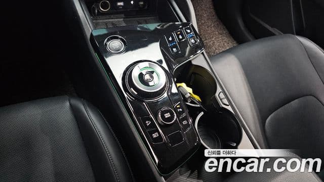 Kia Sportage 5세대 гибрид Signature 2WD, 2022 9