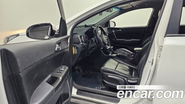 Kia Sportage 4세대 дизель 1.7 2WD Trendy, 2016 10