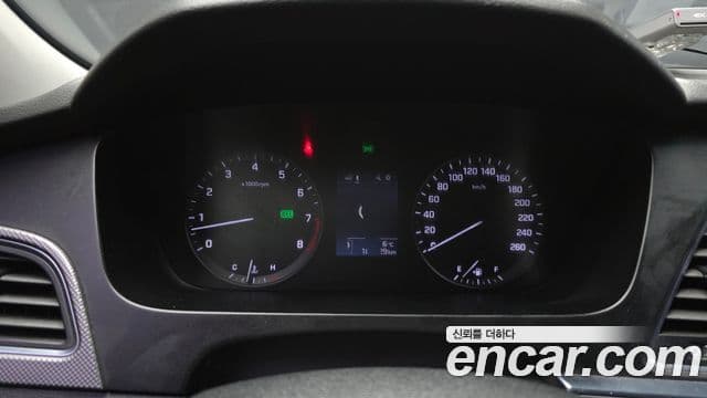 Hyundai LF Sonata Premium, 2015 8