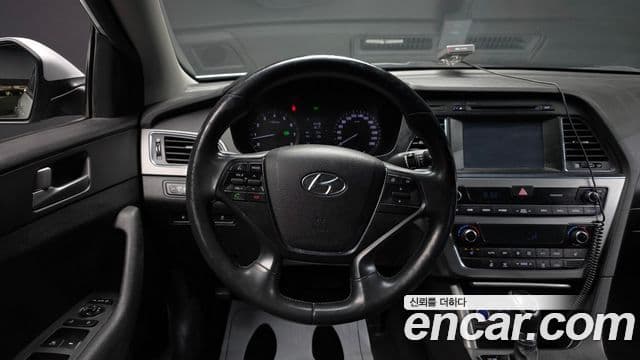 Hyundai LF Sonata Premium, 2015 13
