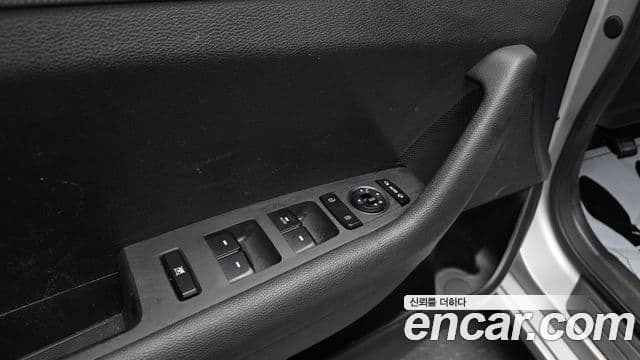 Hyundai LF Sonata Premium, 2015 17