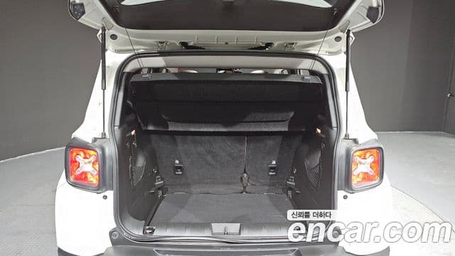 Jeep Renegade 2.4 Longitude, 2017 20