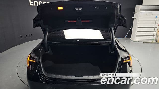 Kia The / новый New K8 гибрид Noblesse, 2025 20