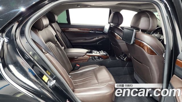 Genesis EQ900 Prestige, 2016 12