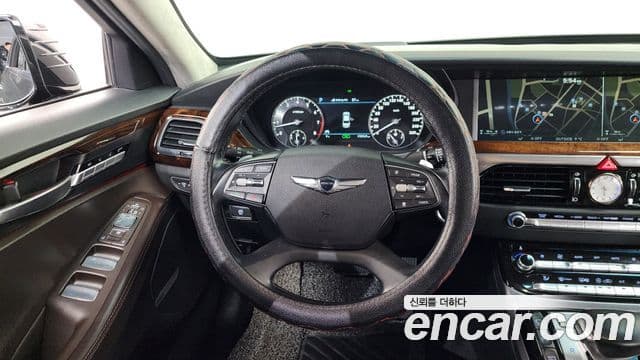 Genesis EQ900 Prestige, 2016 13