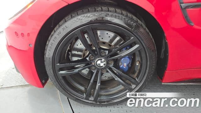 BMW M4 (F82) M4 кабриолет Paintwork Edition, 2017 все фото