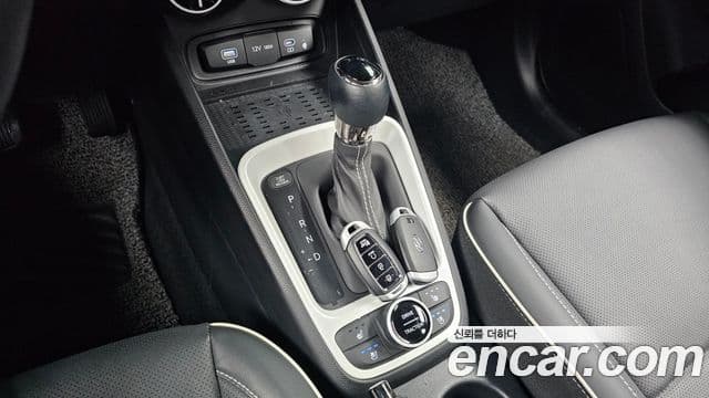 Hyundai Venue 1.6 Flux, 2023 9