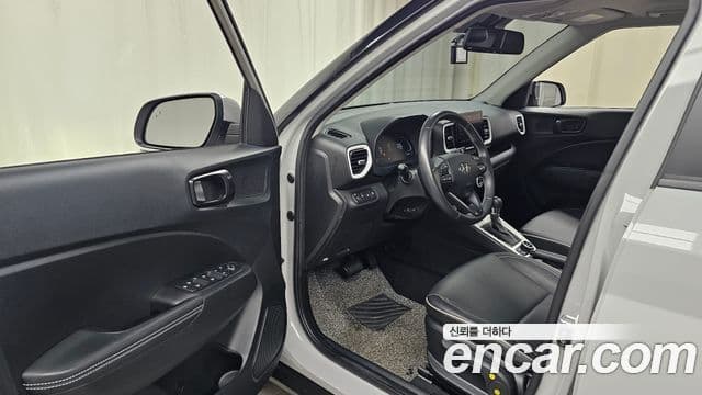 Hyundai Venue 1.6 Flux, 2023 10