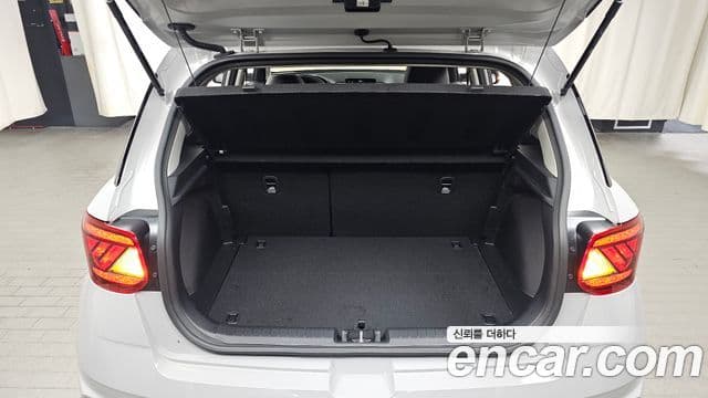 Hyundai Venue 1.6 Flux, 2023 20