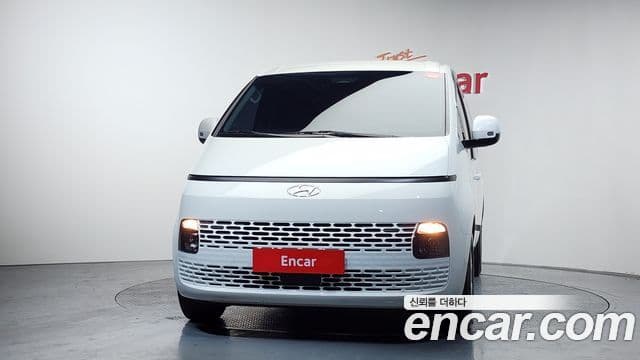 Hyundai Staria Modern, 2024 3