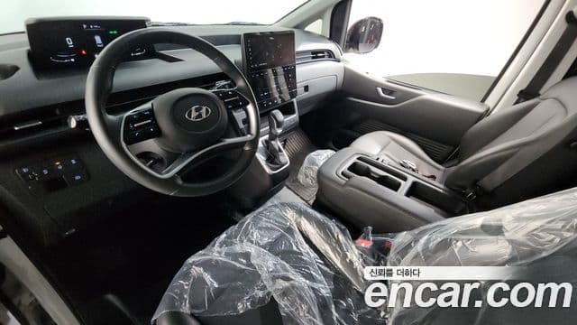 Hyundai Staria Modern, 2024 7