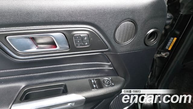 Ford Mustang купе, 2018 19