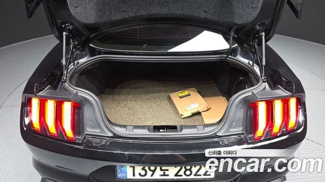 Ford Mustang купе, 2018 20