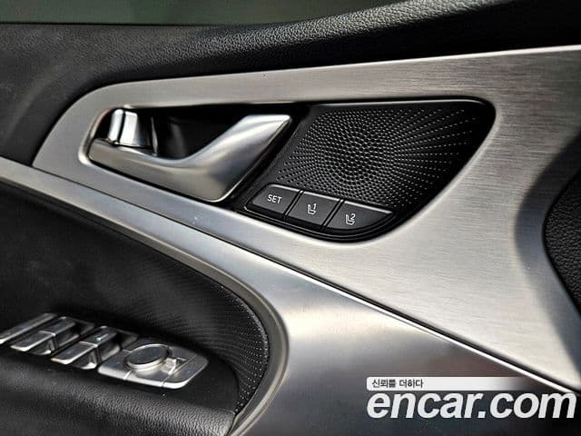 Genesis G70 Advanced, 2018 16