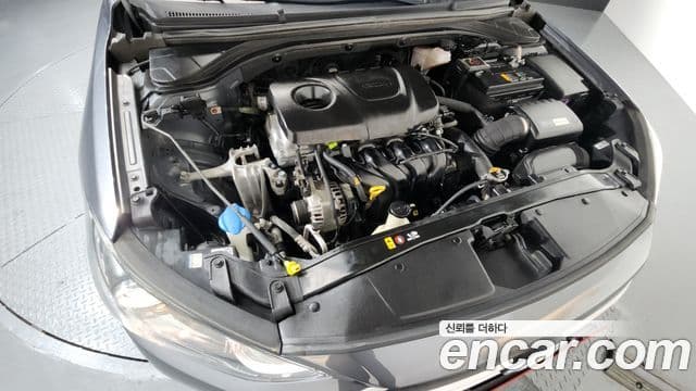 Hyundai Avante AD 1.6 GDI Value Plus, 2018 6