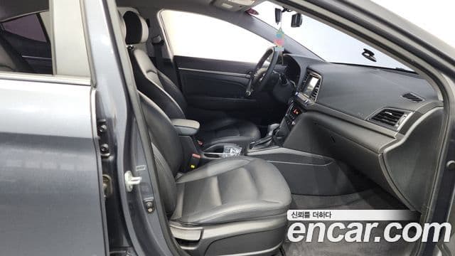 Hyundai Avante AD 1.6 GDI Value Plus, 2018 11