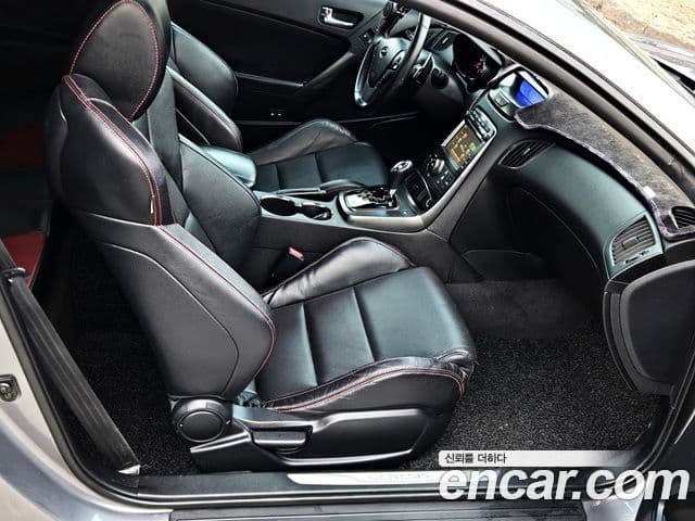 Hyundai Genesis купе GT-R, 2011 7