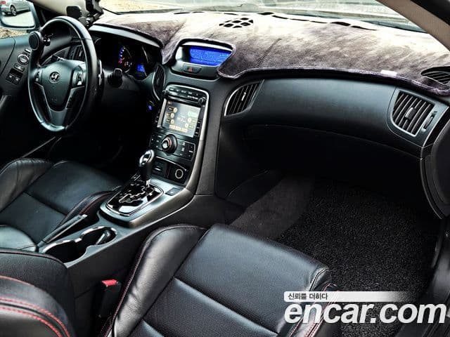 Hyundai Genesis купе GT-R, 2011 10