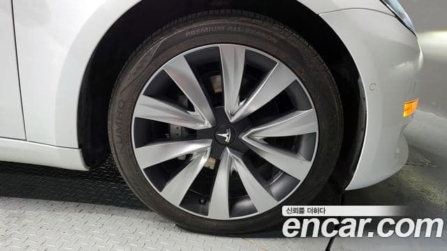 Tesla модель 3 Long Range AWD, 2022 все фото