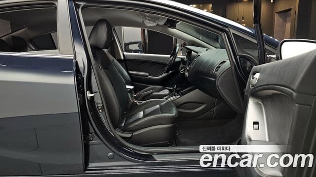 Kia The / новый New K3 Trendy, 2016 11