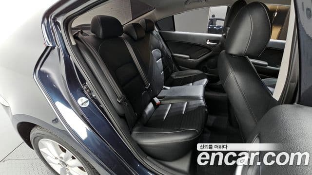 Kia The / новый New K3 Trendy, 2016 12