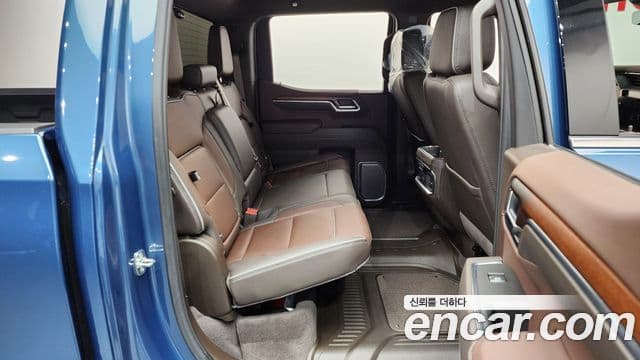 GMC 시에라 드날리-X, 2025 12