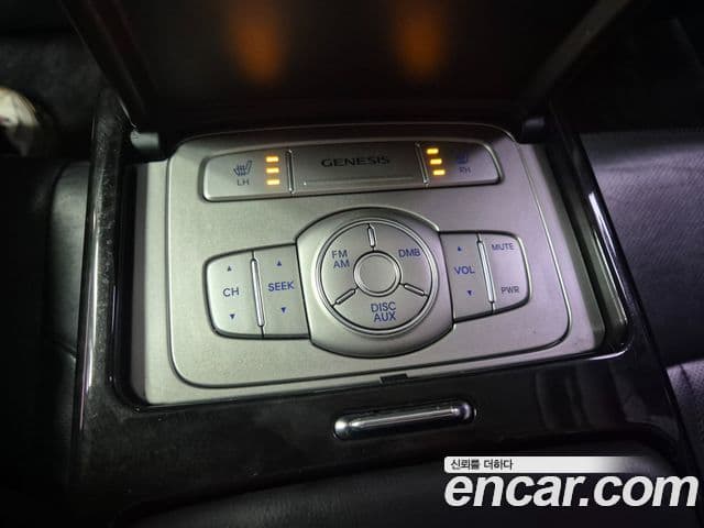 Hyundai Genesis Special, 2014 11