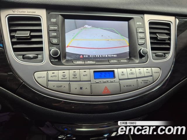 Hyundai Genesis Special, 2014 17