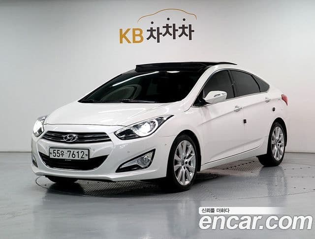 Hyundai i40 살룬 Premium, 2012 3