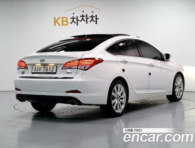 Hyundai i40 살룬 Premium, 2012 4
