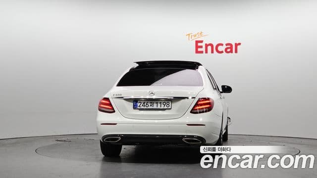 Mercedes-Benz E-класс W213 Avantgarde, 2017 4
