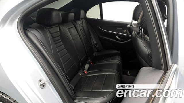 Mercedes-Benz E-класс W213 AMG Line, 2022 12