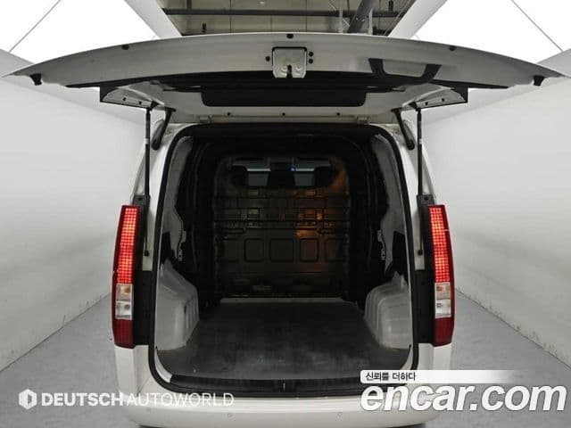 Hyundai Staria Modern, 2022 19