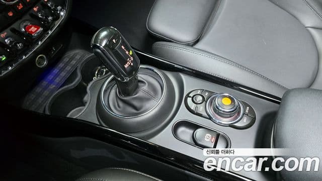 Mini Cooper D 클럽맨 2세대, 2020 9