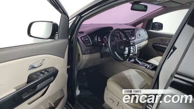 Kia All New Carnival Prestige, 2018 10