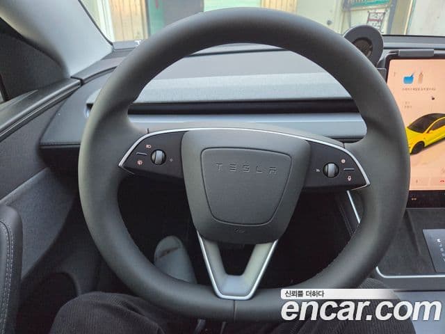 Tesla модель Y, 2025 10