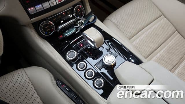 Mercedes-Benz CLS-класс W218 CLS63 AMG 4MATIC, 2015 9